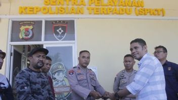 Jokowi Volunteers Report Rocky Gerung To The NTT Police