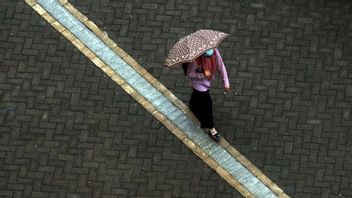  BMKGはインドネシアの今日の都市部に小雨を予測しています