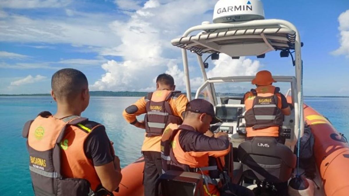 Missing Fishermen Fall In Buton Waters After Being Struck By Lightning