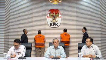 KPKが税務審査を満足させた2人の容疑者を拘束