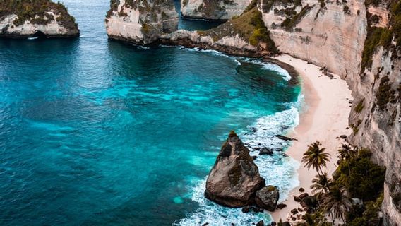 Raja Ampat Islands And Three Global Tourist Attractions In Indonesia