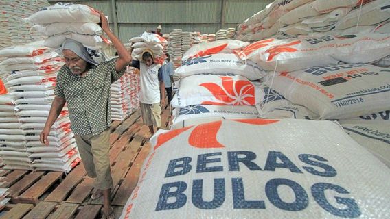 Meski Lahan Persawahan Terendam Banjir, Bulog Pastikan Stok Beras Aman hingga Bulan Puasa