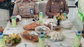 海龟蛋成为纳土纳摄政政府活动菜肴，抗议观察员