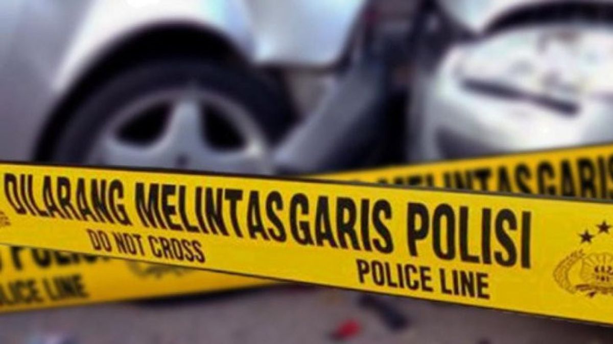 パレンバンで警官が車に殺された