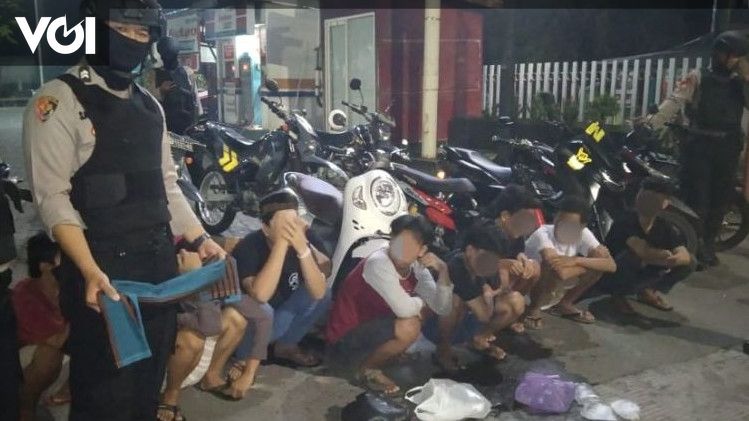 Terlibat Perang Sarung Jelang Sahur, 11 Remaja Di Kudus Diamankan Polisi