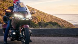 Honda Gold Wing Edition 50th Sent To First Consumer In Indonesia