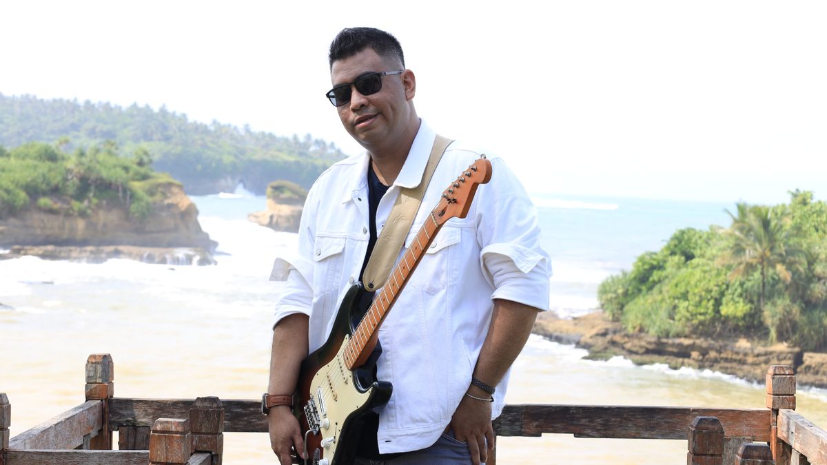 Rio Adiwardhana Releases Single Love Doesn't Have To Have, The First Sequel To His Best Friend