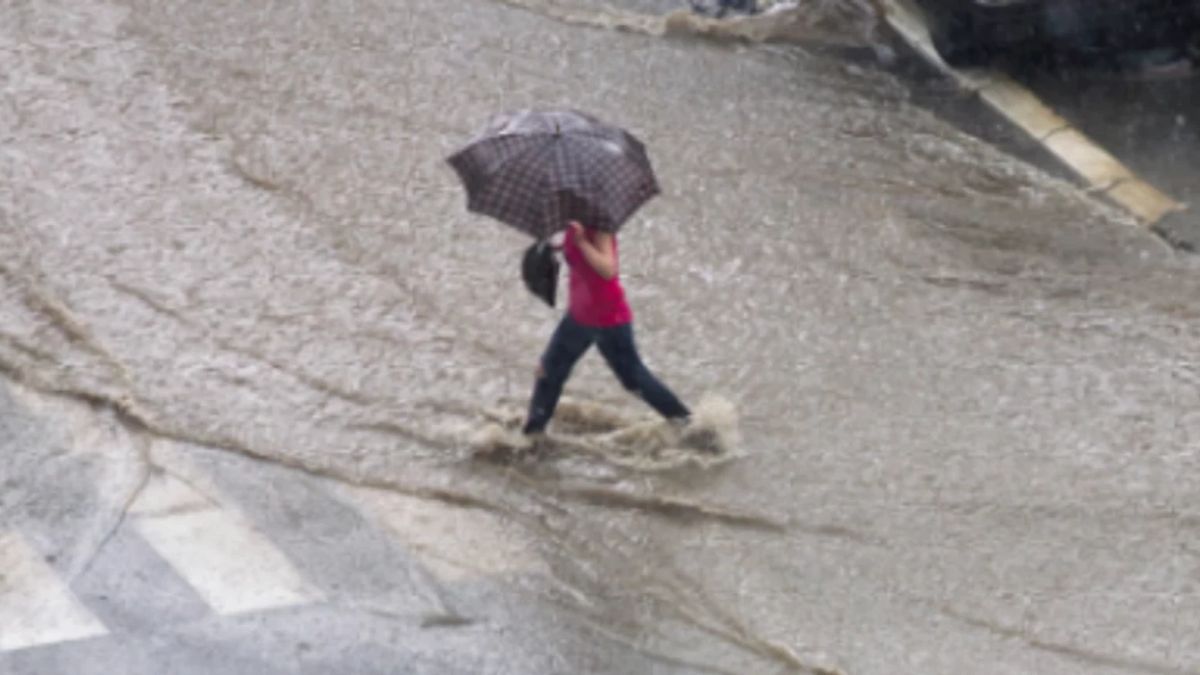 BMKGは、今日の正午にジャクバー、ジャクセル、ジャクティムが雨が降ると予測しています