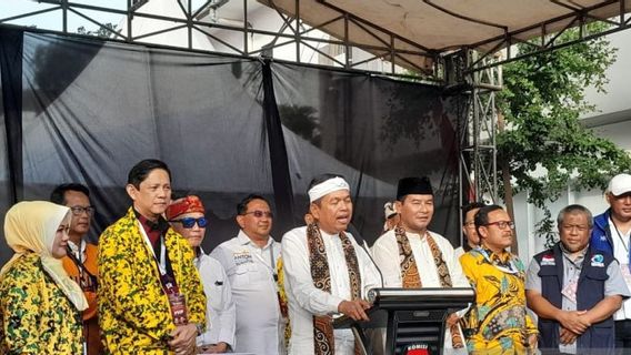 Naik Kuda, Dedi Mulyadi-Erwan Setiawan Daftar ke KPU Jabar