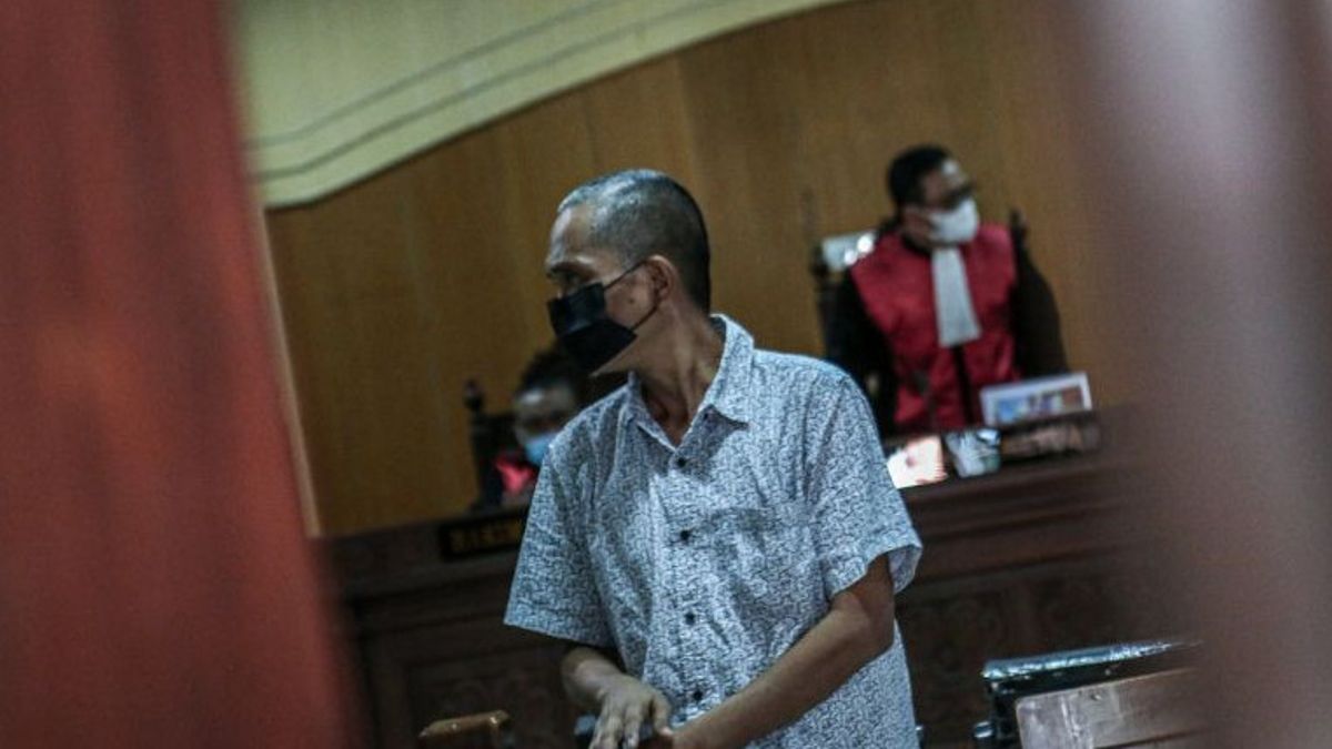 Public Prosecutor Sues Defendant Of Gili Air Pier Project Corruption Slamet Waloejo Sentenced To 1.5 Years In Prison