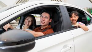 Mudik Bersama Anak? IDAI Ingatkan Pentingnya Vaksinasi dan Car Seat