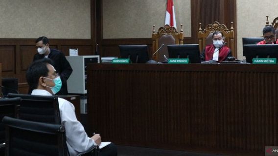 Bantah Saksi, Azis Syamsuddin: Demi Allah, Demi Rasulullah dan Saya Bersumpah untuk Nama Keluarga Besar, Saya Tak Punya Adik