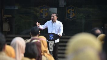 Walkot Eri Cahyadi Minta Pejabat Pemkot Surabaya yang Kinerjanya Tak Sesuai Kontrak untuk Mundur