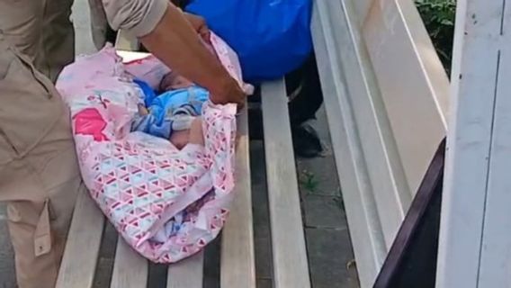 Police Search For Baby Disposal On The Edge Of Ancol River Via CCTV Footage