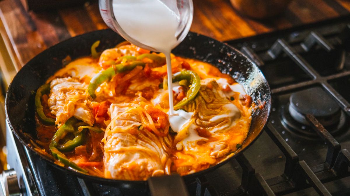 Hindari Kesalahan Ini, 4 Tips Memasak Santan agar Tak Pecah dan Cepat Basi