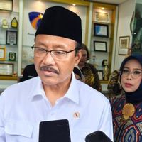 Hapus 2 Juta Daftar Keluarga Penerima Bansos, Mensos: Tidak Layak 