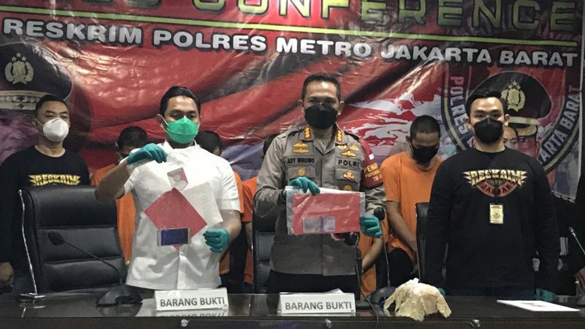 Assertive! Police Shoot 2 Members Of The Teen Stabbing Motorcycle Gang In Cengkareng