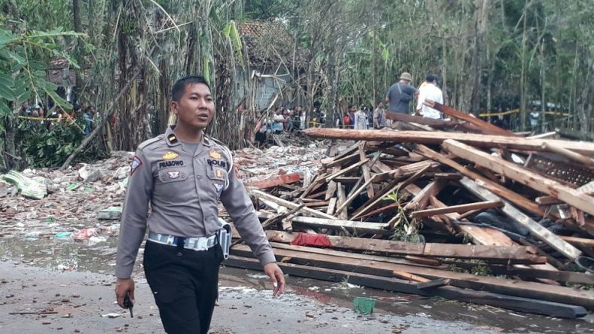 5 People Become Suspects Of Deadly Explosion Of Firecrackers In Tegalrejo Blitar, 1 Buron