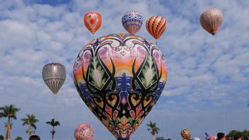 運輸省は、熱気球フェスティバルはウォノソボとペカロンガンでしか許可されていないと言います