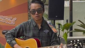 Serius Bermusik, Dodit Mulyanto Rilis <i>Tau Diri</i> Sebagai Single Pembuka di Album Mendatang