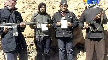 صحفيان في تلفزيون مترو احتجزهما المجاهدون العراقيون كرهائن في تاريخ اليوم، 18 فبراير/شباط 2005