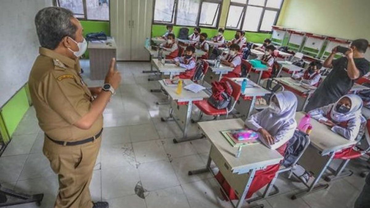 PAUD إلى المدرسة الإعدادية في مدينة تانجيرانج تنفذ PTM 100 في المئة اليوم