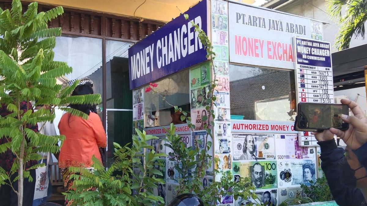 Viral Pegawai <i>Money Changer</i> di Bali Diduga Tipu Turis Korsel