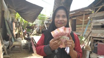 Transfer The Fuel Subsidy To The Poor, Jokowi Gives IDR 150,000 Per Month
