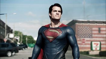 スーパーマンになるためにキャンセルされ、フラッシュのヘンリー・カヴィルのシーンが削除されました