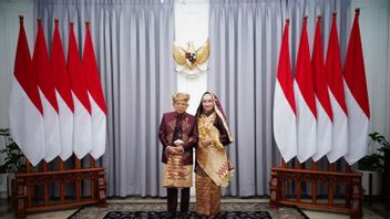 Pakai Baju Adat Padang, Wapres Ma’ruf Amin Hadiri Upacara Peringatan Detik-Detik Proklamasi di Istana
