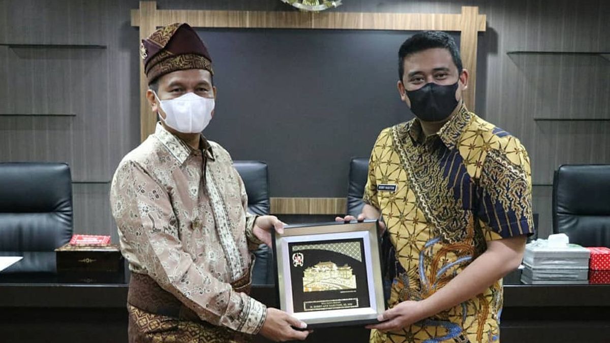 Bobby Nasution Sambut Wali Kota Pariaman Genius Umar, Ini yang Mereka Bicarakan