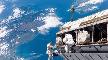 Les Scientifiques Prévoient De Créer Une « station-service » Dans L’espace Avec Du Carburant De Jonque Spatiale