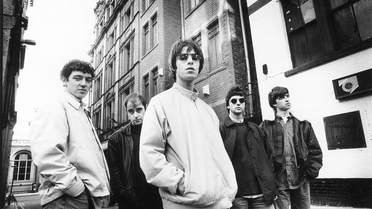 Oasis Occupies The Top Of The Song Chart In Album Ratings Most Played In The 90s