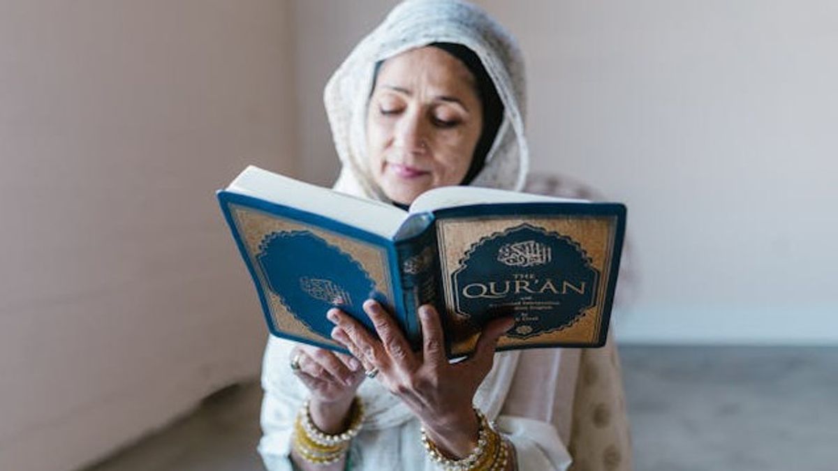 7 Kebiasaan Sambut Ramadan yang Bikin Ibadah Makin Fokus