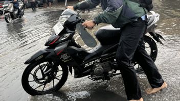 Jalur Tangerang-Jaksel via Ciledug Terputus, Kendaraan yang Nekat Melintas Berakhir Mogok