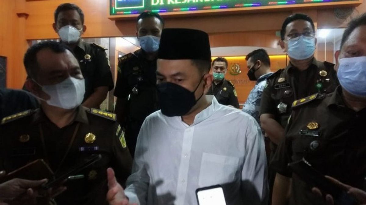 Kejati Banten Tahan 3 Tersangka Korupsi Pengadaan Masker yang Rugikan Negara Rp1,68 Miliar