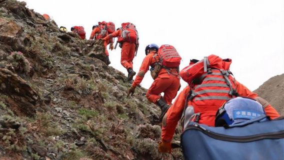 中国数十名马拉松运动员因极端天气死亡的调查