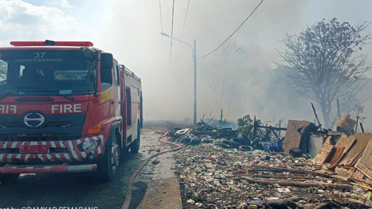 Fire Occurred In The Jatibarang Semarang TPA Area, Hanguskan Dozens Of Cow Cages