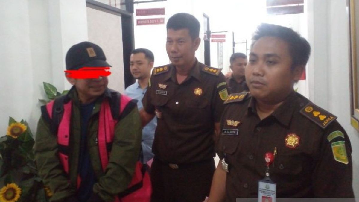 棉兰检察官办公室逮捕了UINSU前校长,涉嫌腐败