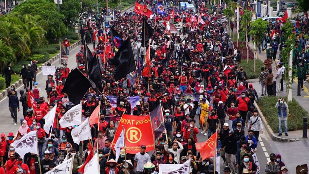 5 万工人仍然走在街上举行五一行动， 印尼工会联合会： 所有必须先进行抗原测试