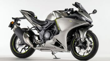 Honda Shows Off 2 E-Clutch Concept Models in Japan