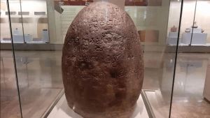 Bukan Hanya Hindu-Buddha? Bongkar Bagaimana Corak Agama yang Dianut di Kerajaan Tarumanegara Sesungguhnya!