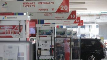 رسمي! ارتفاع سعر بيرتاماكس بمقدار 3,500 روبية إندونيسية للتر الواحد، بيرتامينا: أقل من الأسعار الاقتصادية ومحطات الوقود الأخرى للمشغلين