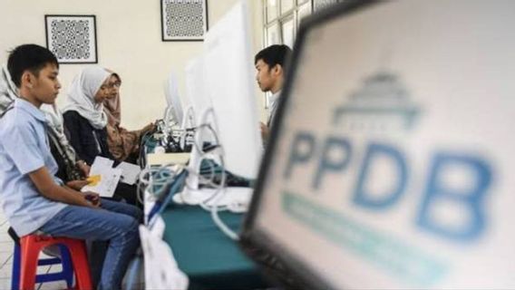 تعتبر المدارس المجانية قادرة على حل شكاوى PPDB في جاكرتا