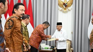 MPR Serahkan Undangan Pelantikan Prabowo-Gibran ke Wapres Ma'ruf Amin