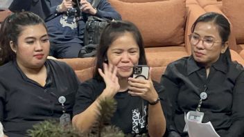 Before Departure, Mary Jane Had Time For Video Calls With Relatives At Soetta Airport