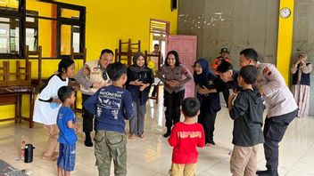 Children Victims Of Landslides Are Cheerful Again, The Trauma Healing Team Of The Central Java Police Provides Intensive Assistance