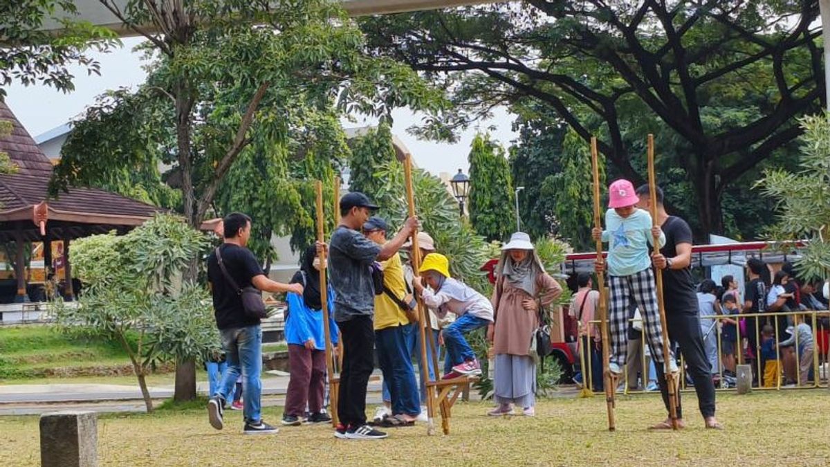 Libur Panjang Iduladha, 10 Ribu Pengunjung Padati TMII