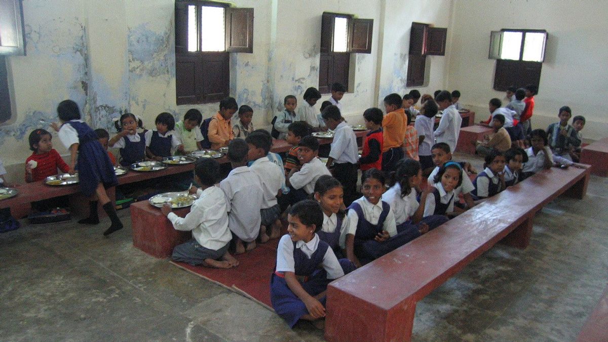 Une Mystérieuse Fièvre En Inde Tue 70 Personnes, Dont 12 Enfants : L’Uttar Pradesh Ferme Les écoles