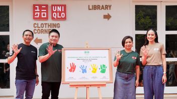 Maudy Ayunda Supports Children Through The Inauguration Of Clothing Corner And Rejuvenation Of The Library